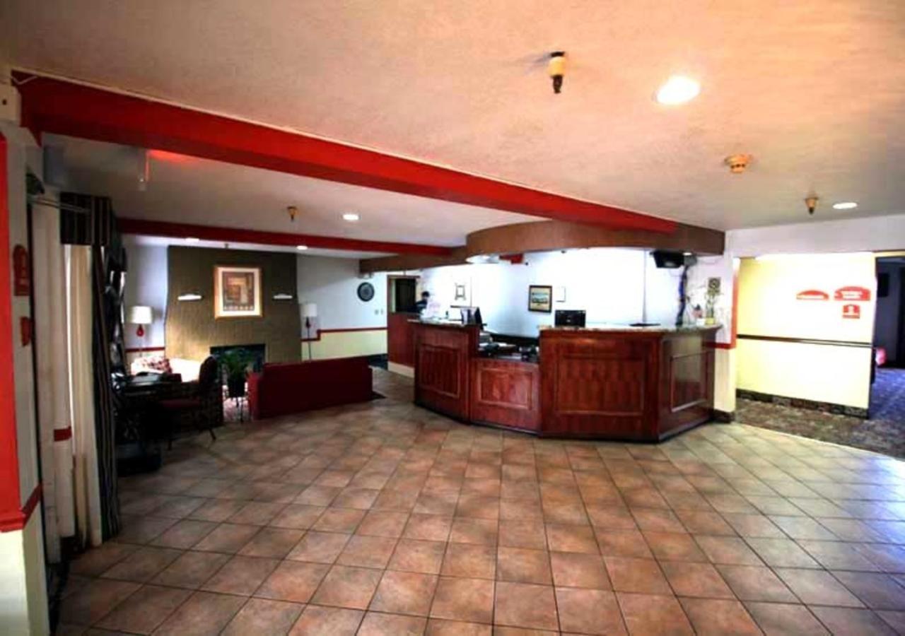 Norwood Inn And Suites - Minneapolis-St Paul Roseville Exterior foto
